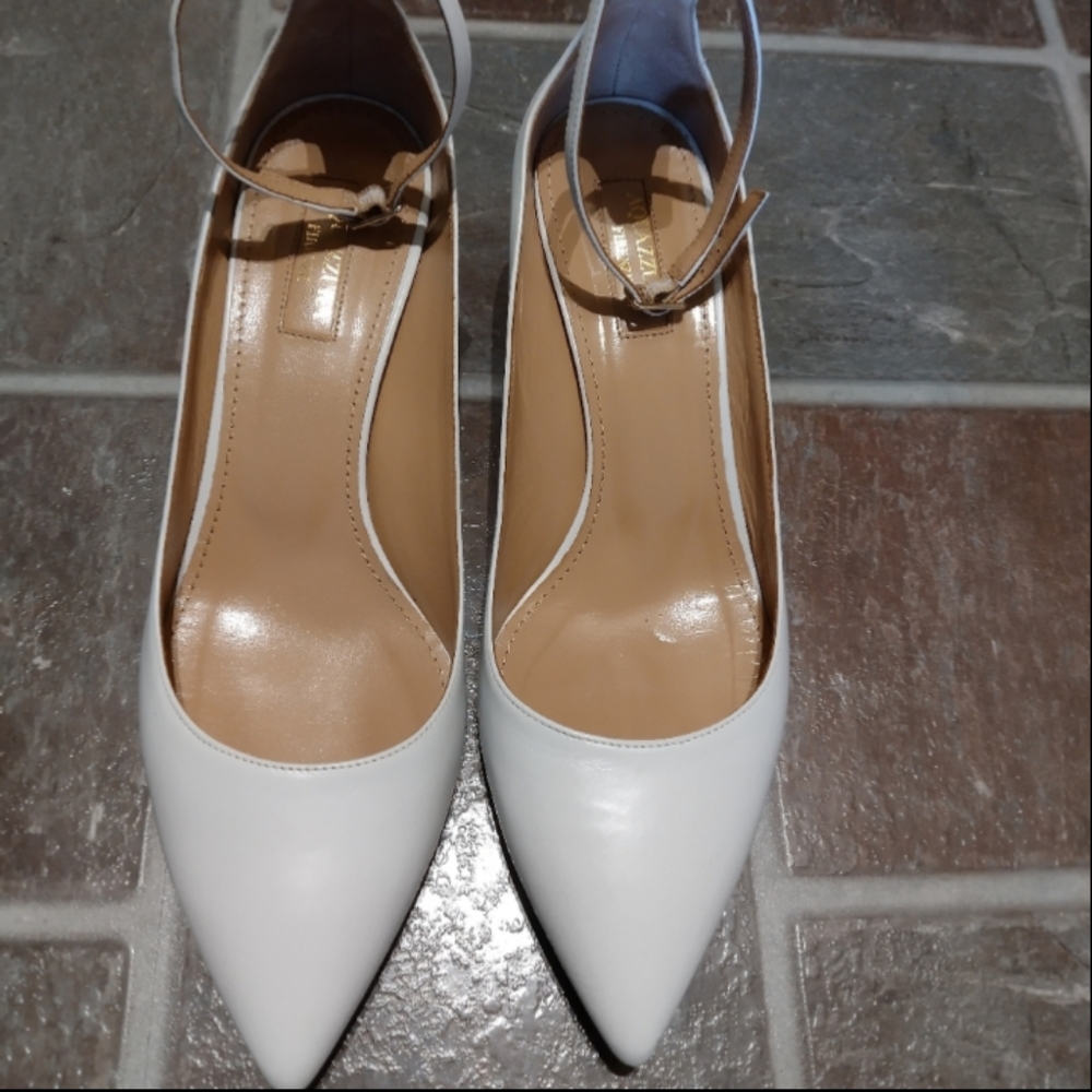 Aquazzura white ankle strap kitten heel pump size 37